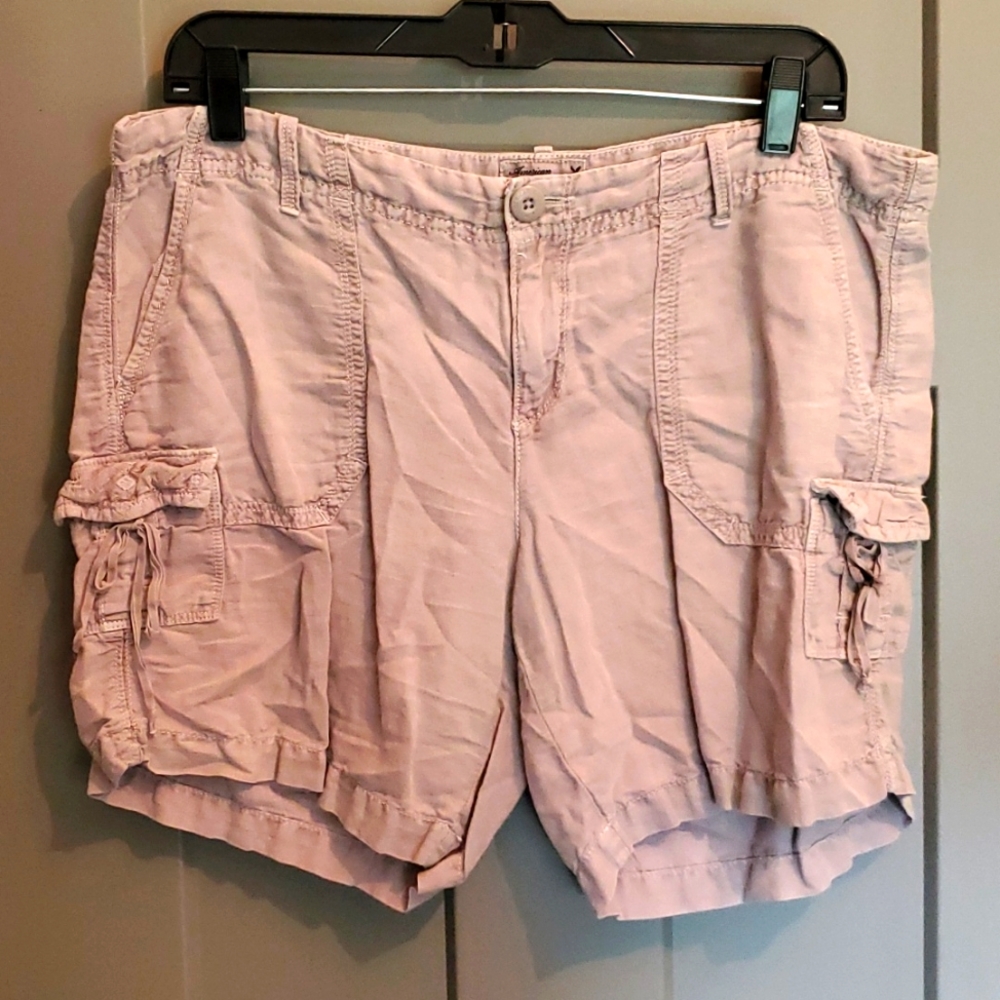 VINTAGE American Eagle brand ladies shorts sz 10 - DISTRESSED STYLE